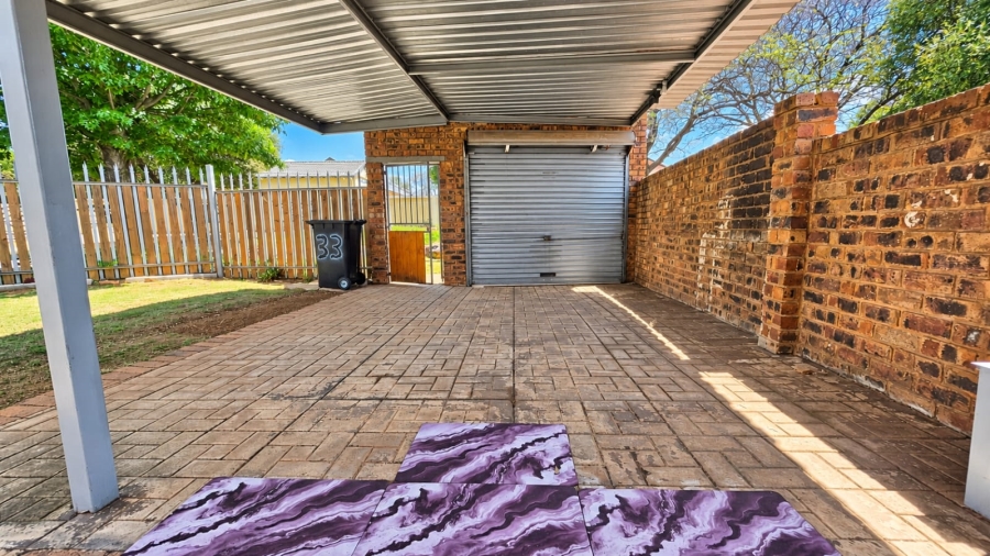 6 Bedroom Property for Sale in Randhart Gauteng