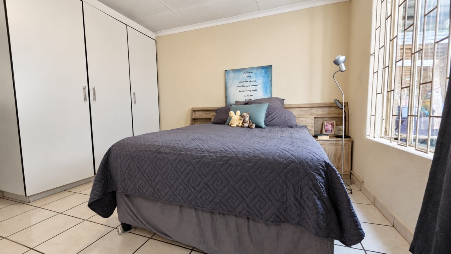 6 Bedroom Property for Sale in Randhart Gauteng