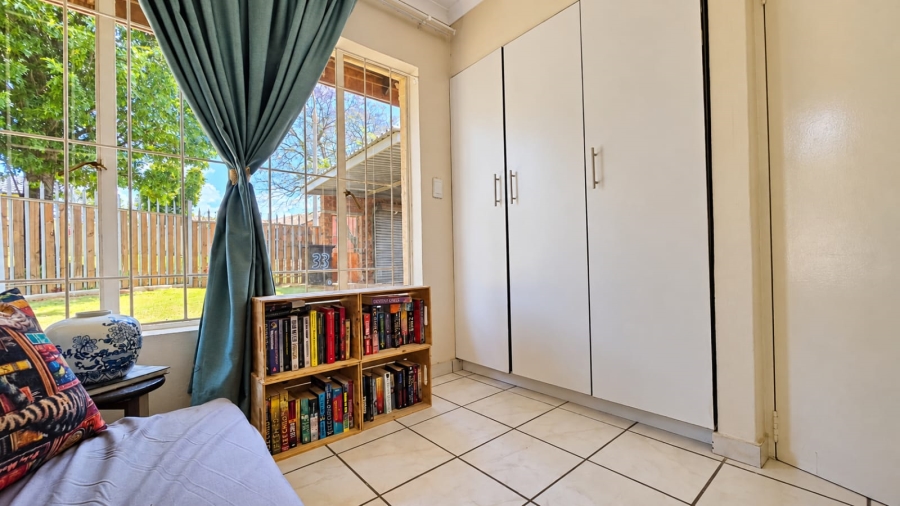 6 Bedroom Property for Sale in Randhart Gauteng