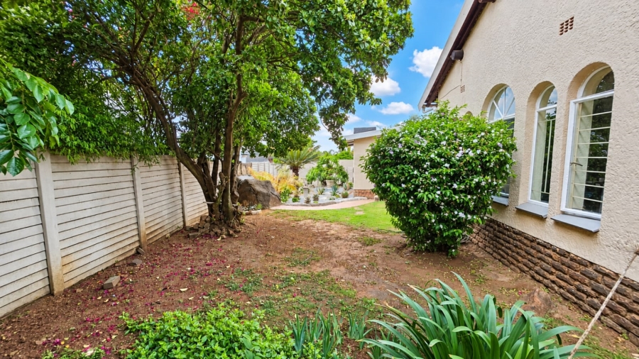 6 Bedroom Property for Sale in Randhart Gauteng