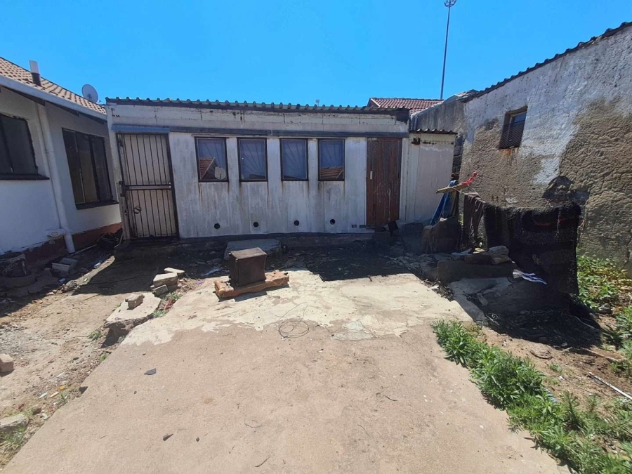 2 Bedroom Property for Sale in Motsu Gauteng