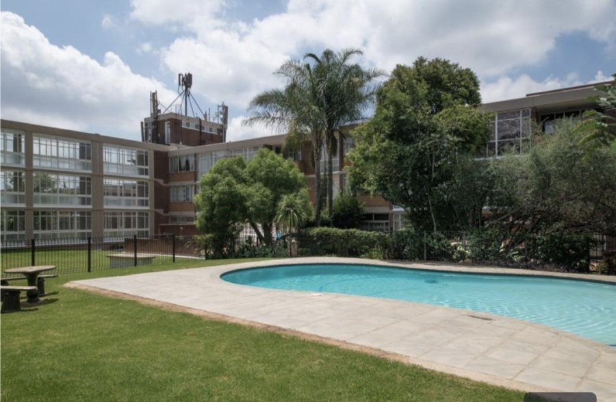 2 Bedroom Property for Sale in Sandown Gauteng