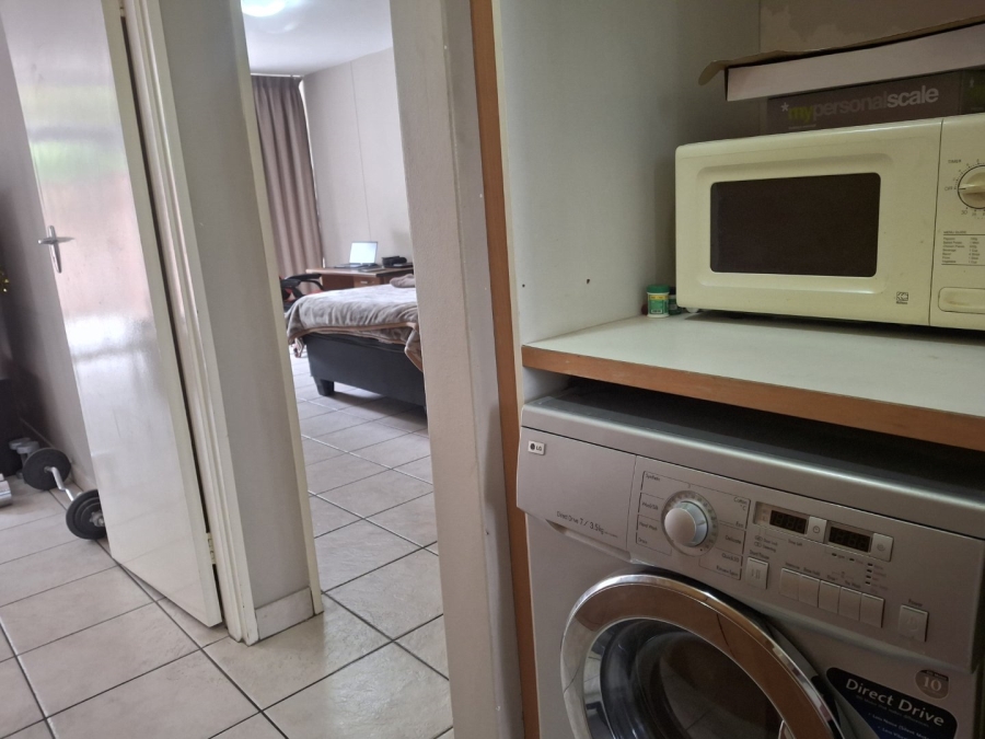 2 Bedroom Property for Sale in Sandown Gauteng