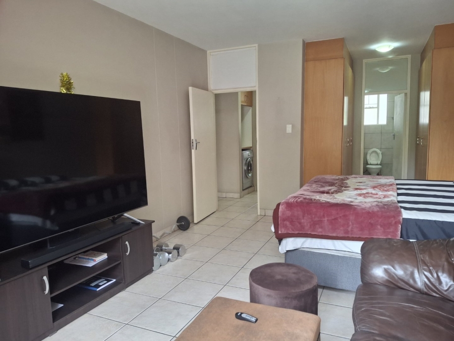 2 Bedroom Property for Sale in Sandown Gauteng