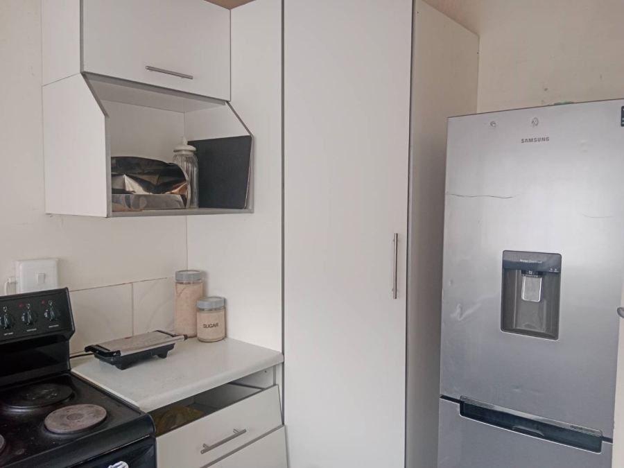 To Let 2 Bedroom Property for Rent in Lyndhurst Gauteng
