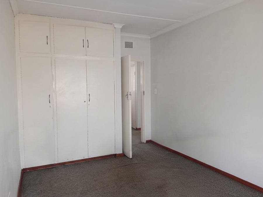 To Let 2 Bedroom Property for Rent in Lyndhurst Gauteng