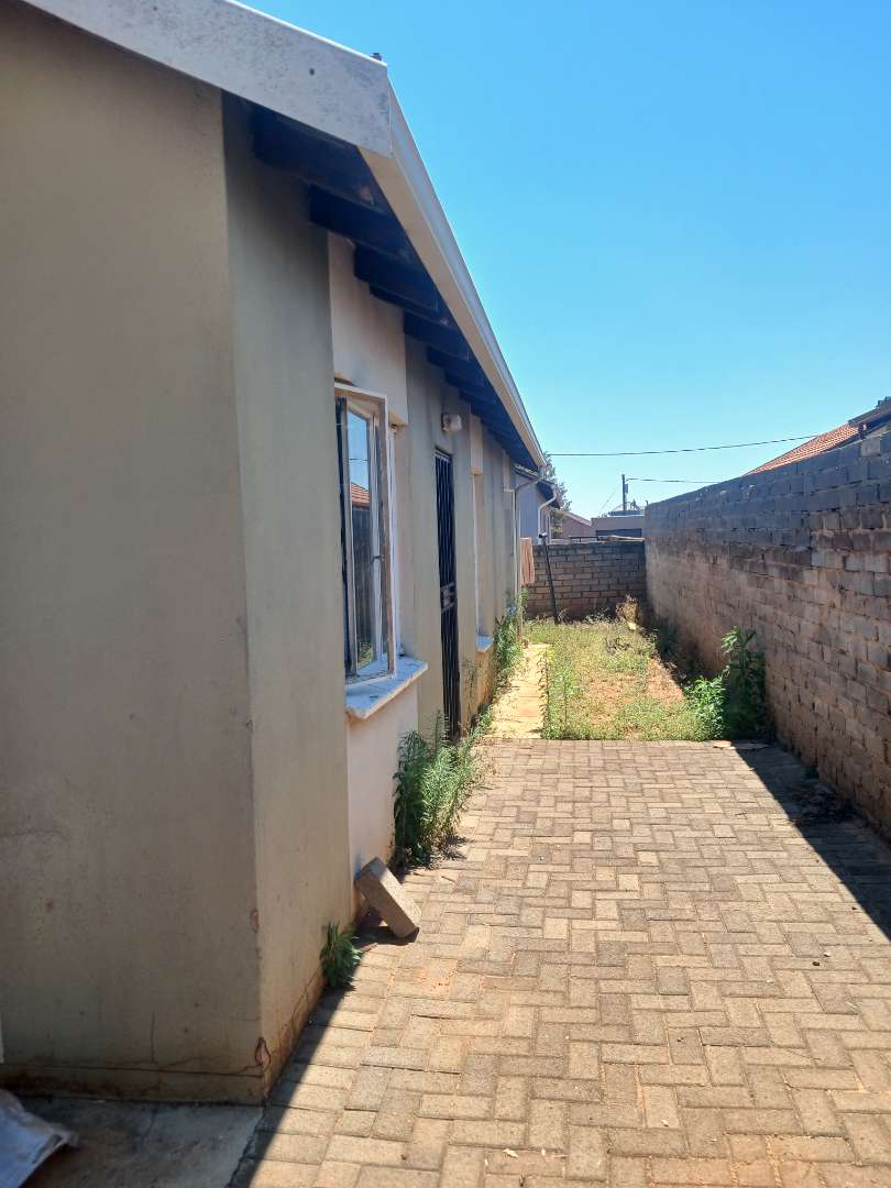 3 Bedroom Property for Sale in Akasia Gauteng