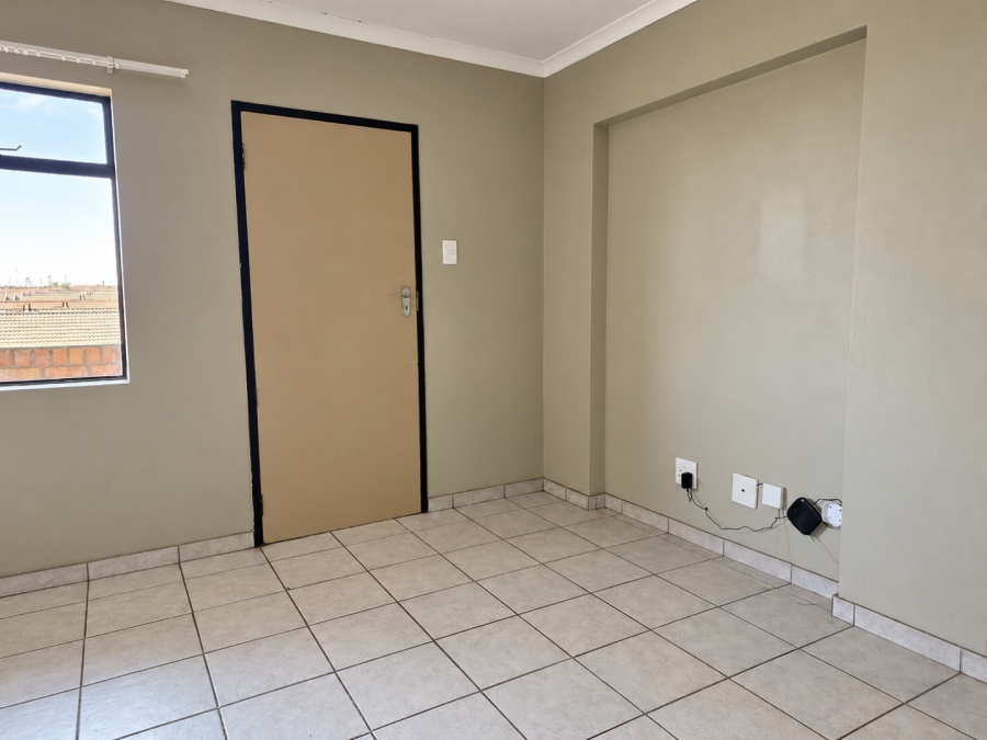 2 Bedroom Property for Sale in Sky City Gauteng