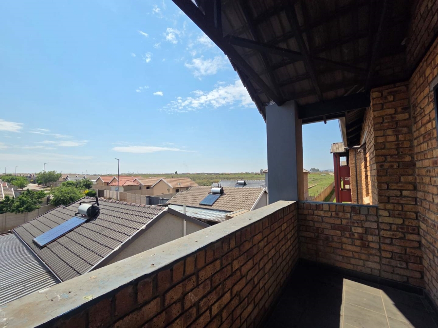 2 Bedroom Property for Sale in Sky City Gauteng