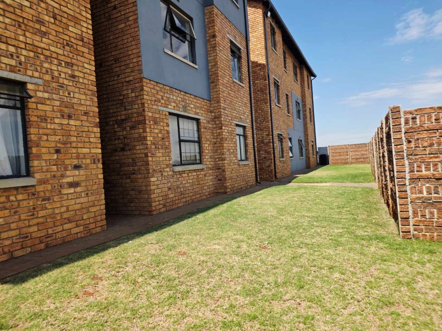 2 Bedroom Property for Sale in Sky City Gauteng