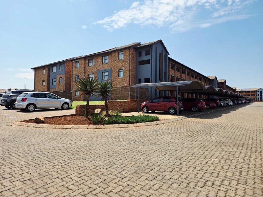 2 Bedroom Property for Sale in Sky City Gauteng