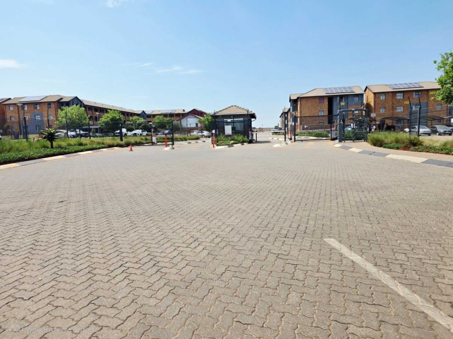 2 Bedroom Property for Sale in Sky City Gauteng