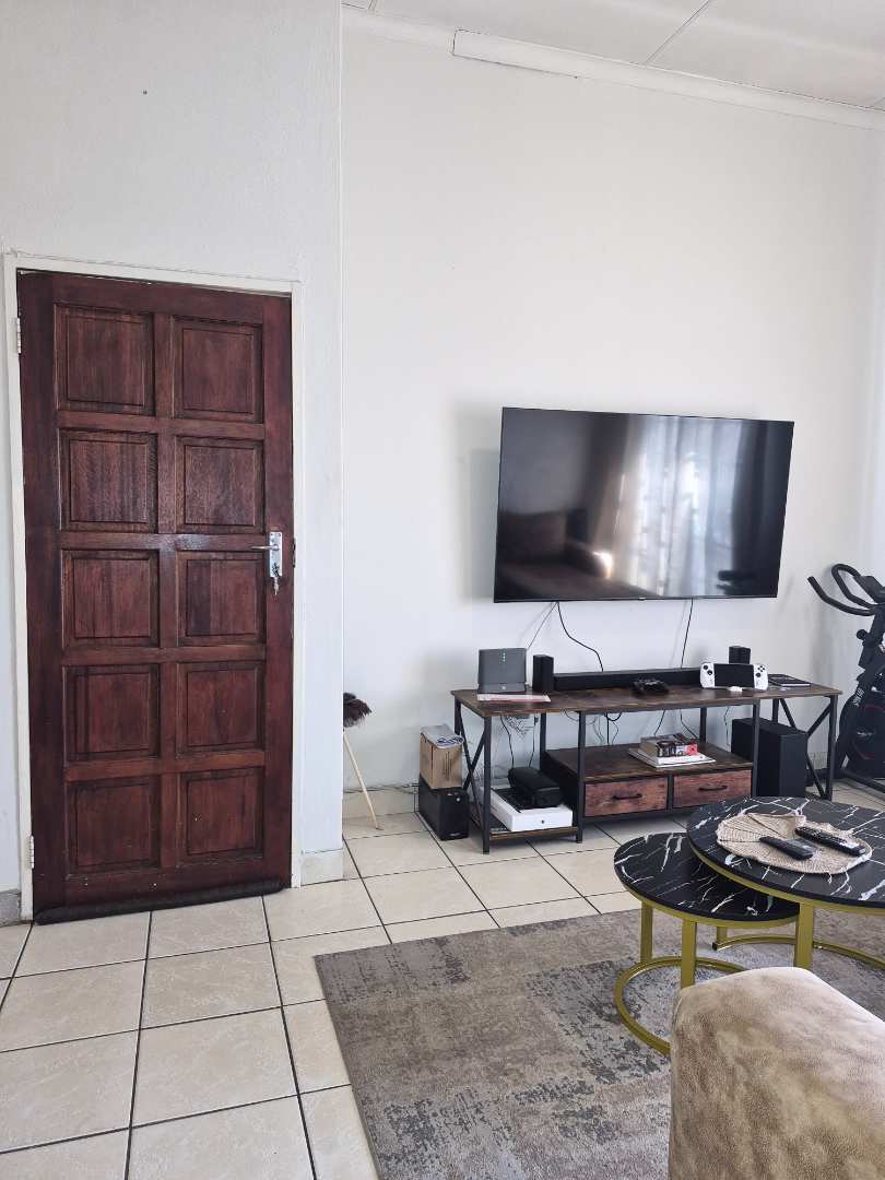 1 Bedroom Property for Sale in Norkem Park Ext 2 Gauteng