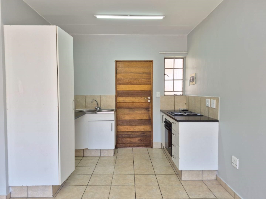 2 Bedroom Property for Sale in Edenvale Gauteng