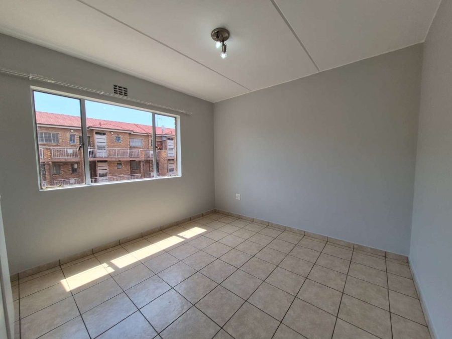 2 Bedroom Property for Sale in Edenvale Gauteng