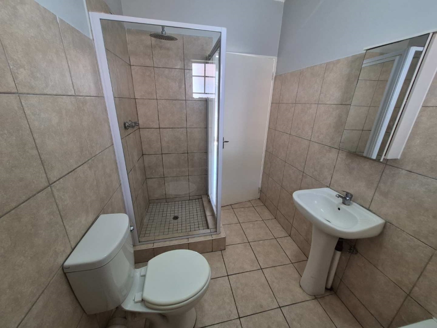 2 Bedroom Property for Sale in Edenvale Gauteng