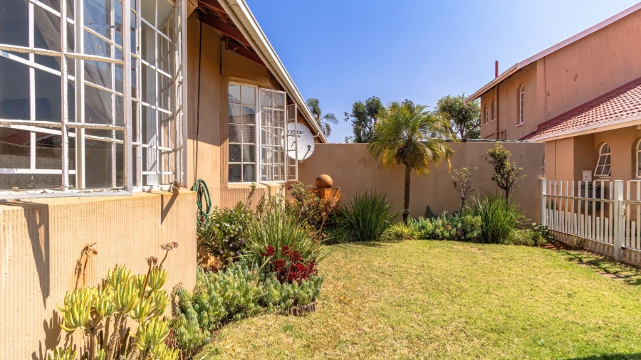 2 Bedroom Property for Sale in Norkem Park Gauteng
