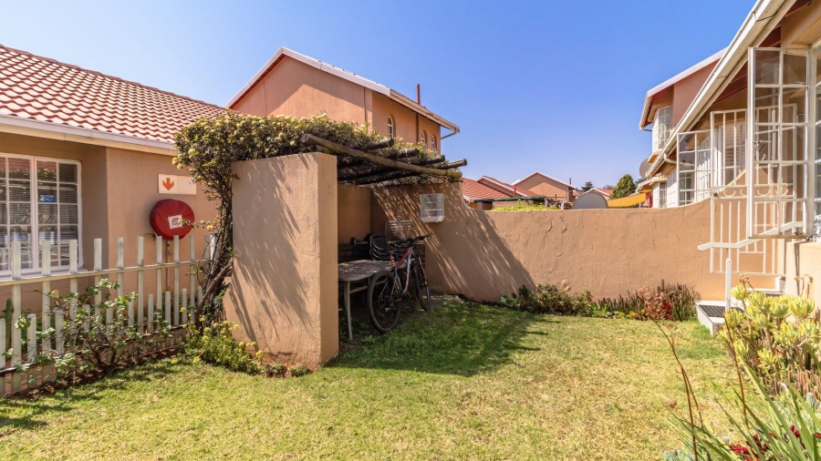 2 Bedroom Property for Sale in Norkem Park Gauteng