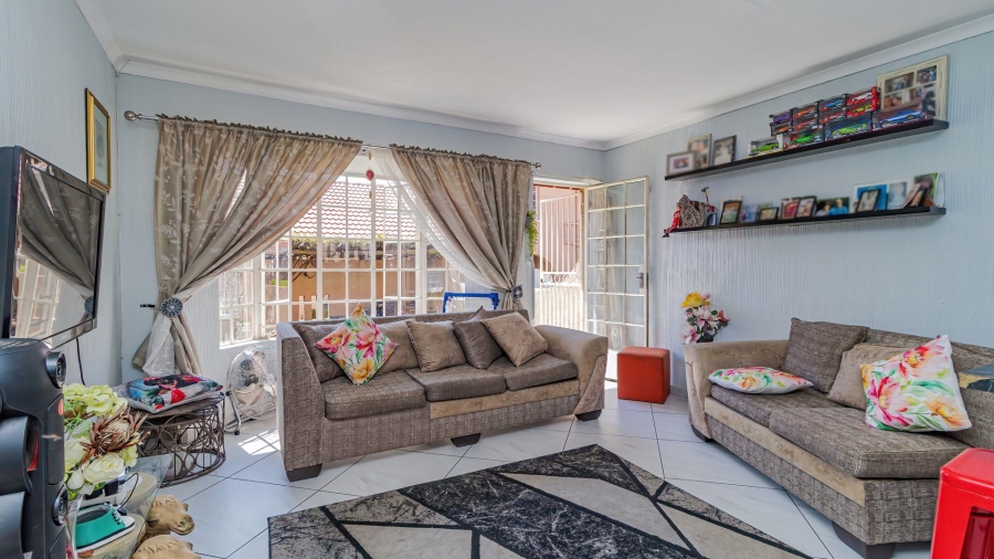 2 Bedroom Property for Sale in Norkem Park Gauteng