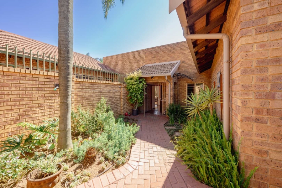 3 Bedroom Property for Sale in Moreleta Park Gauteng