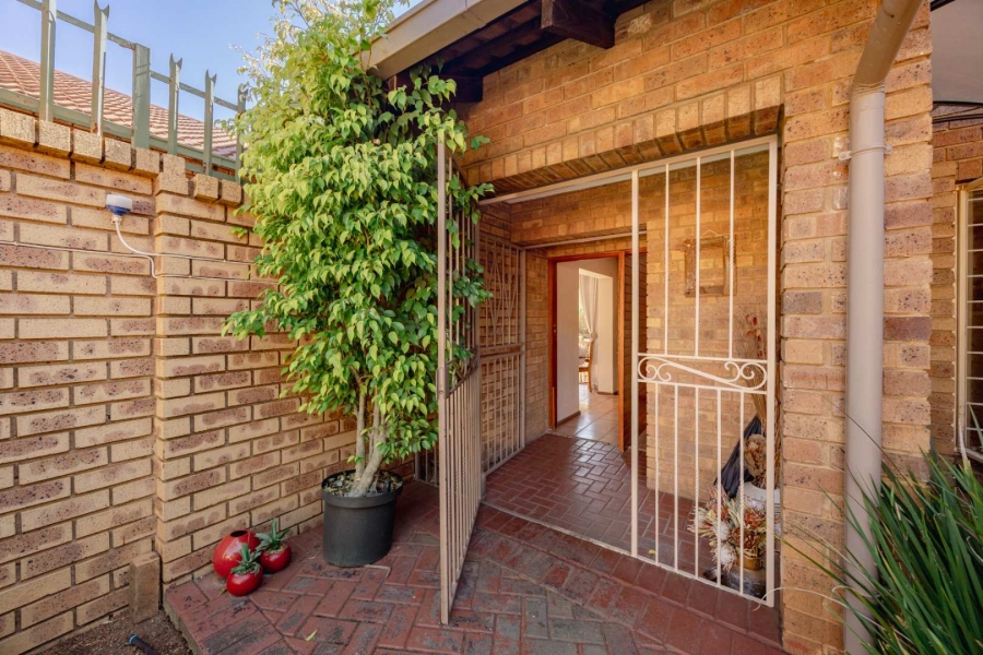 3 Bedroom Property for Sale in Moreleta Park Gauteng