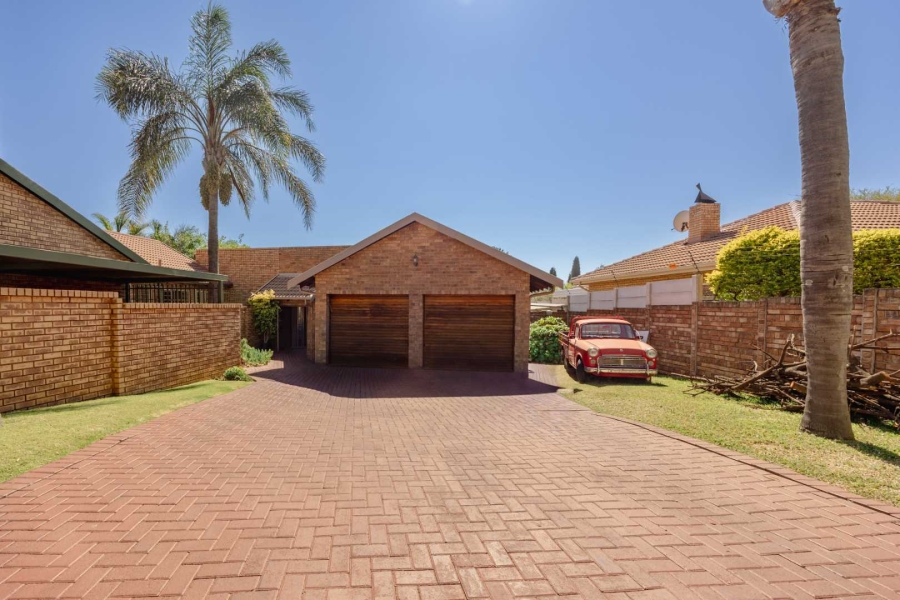 3 Bedroom Property for Sale in Moreleta Park Gauteng
