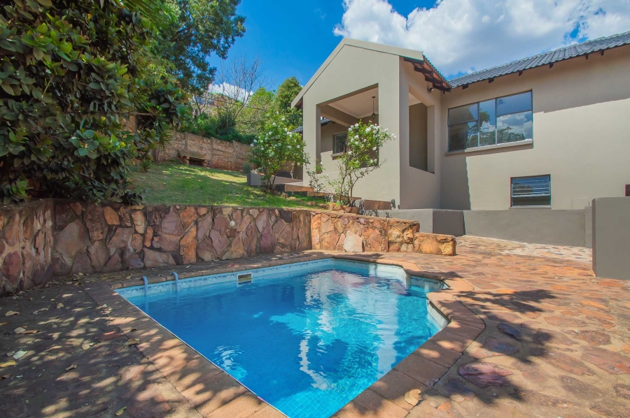 3 Bedroom Property for Sale in Roodekrans Gauteng