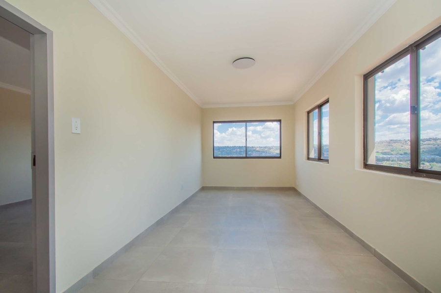 3 Bedroom Property for Sale in Roodekrans Gauteng
