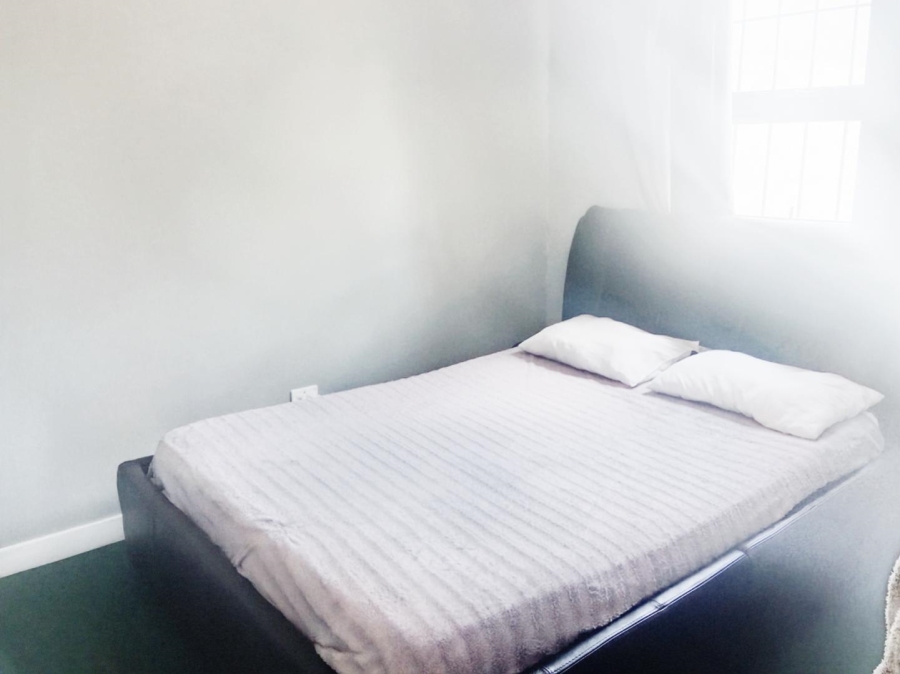 To Let 3 Bedroom Property for Rent in Corlett Gardens Gauteng