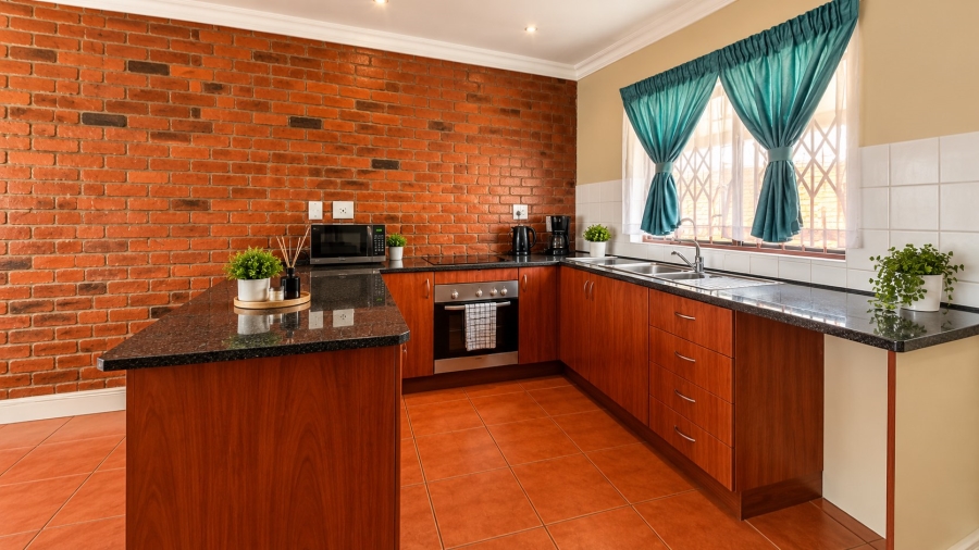 1 Bedroom Property for Sale in The Gardens Gauteng