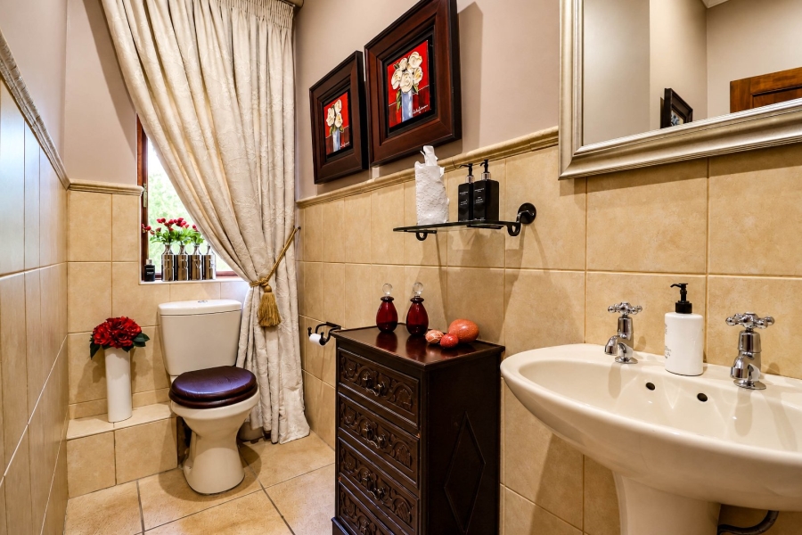 4 Bedroom Property for Sale in Cornwall Hill Gauteng