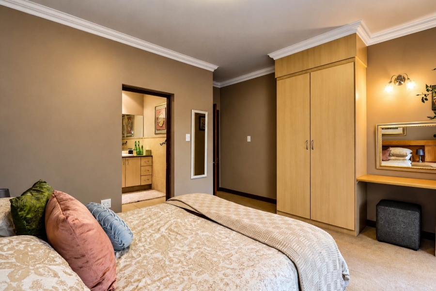 4 Bedroom Property for Sale in Cornwall Hill Gauteng