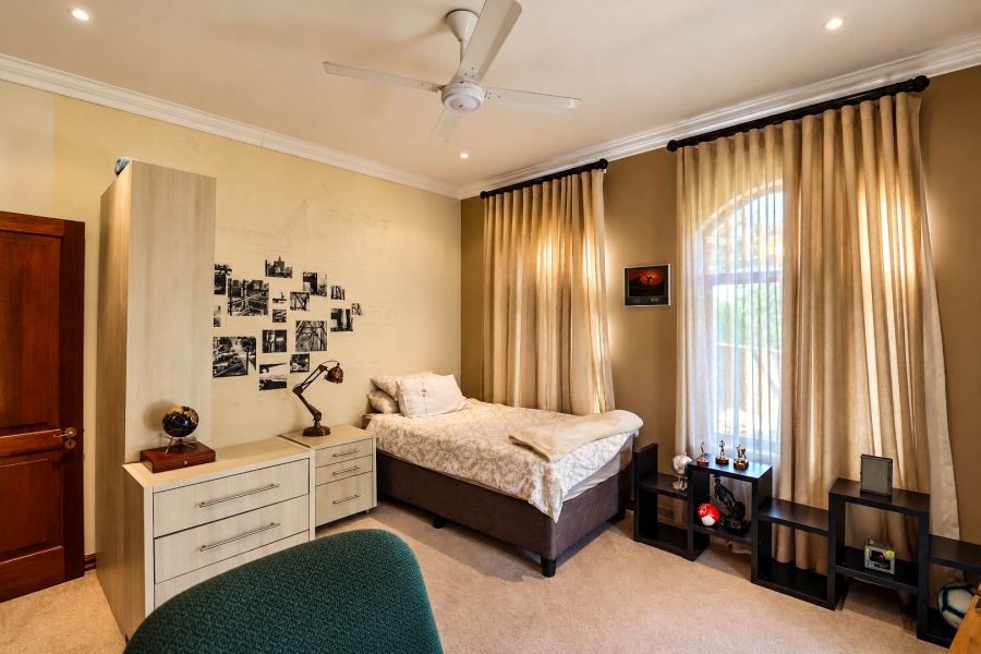 4 Bedroom Property for Sale in Cornwall Hill Gauteng
