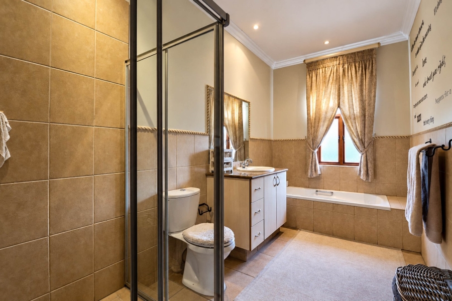 4 Bedroom Property for Sale in Cornwall Hill Gauteng