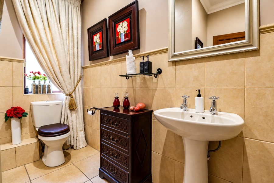 4 Bedroom Property for Sale in Cornwall Hill Gauteng