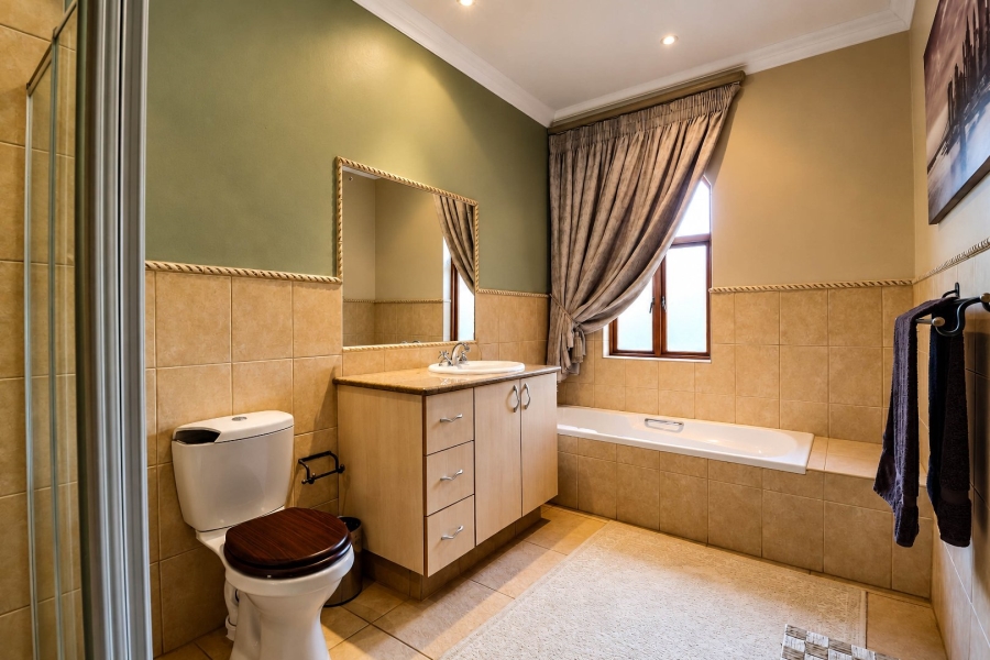 4 Bedroom Property for Sale in Cornwall Hill Gauteng