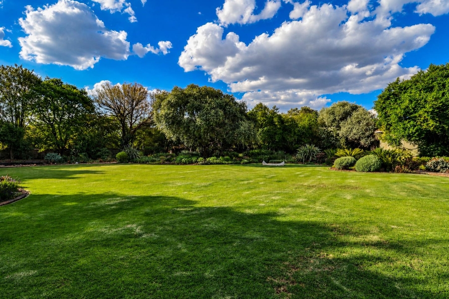 4 Bedroom Property for Sale in Cornwall Hill Gauteng