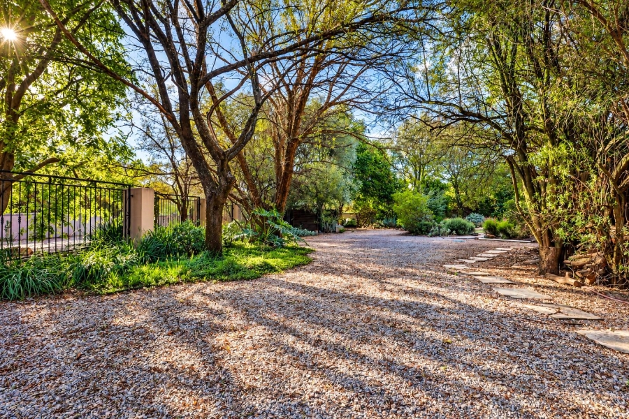 4 Bedroom Property for Sale in Cornwall Hill Gauteng