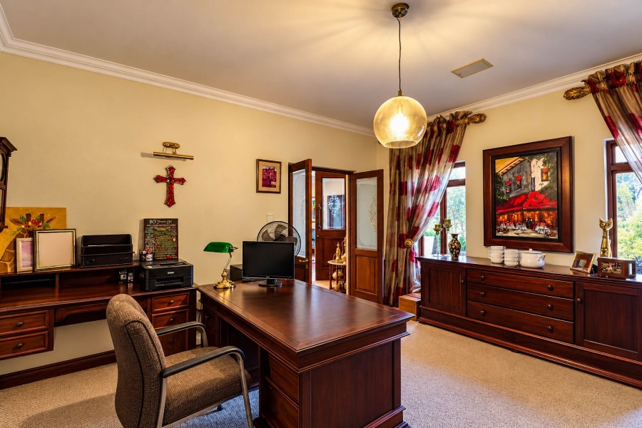 4 Bedroom Property for Sale in Cornwall Hill Gauteng