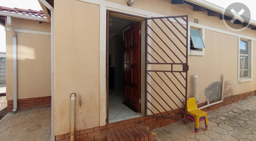 3 Bedroom Property for Sale in Akasia Gauteng