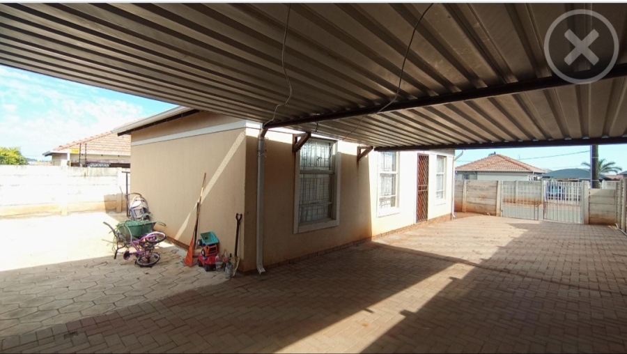 3 Bedroom Property for Sale in Akasia Gauteng