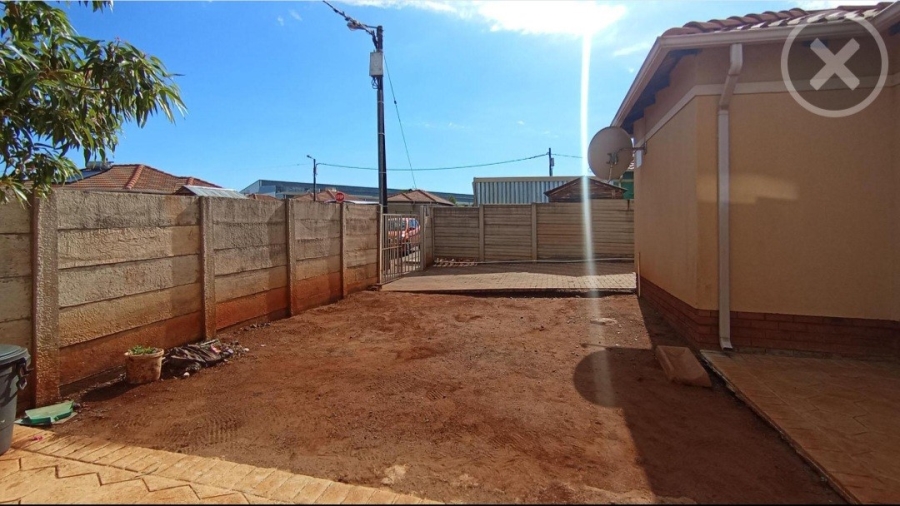 3 Bedroom Property for Sale in Akasia Gauteng