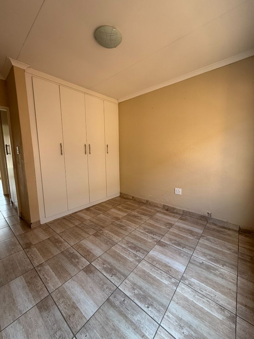 To Let 2 Bedroom Property for Rent in Honeydew Gauteng