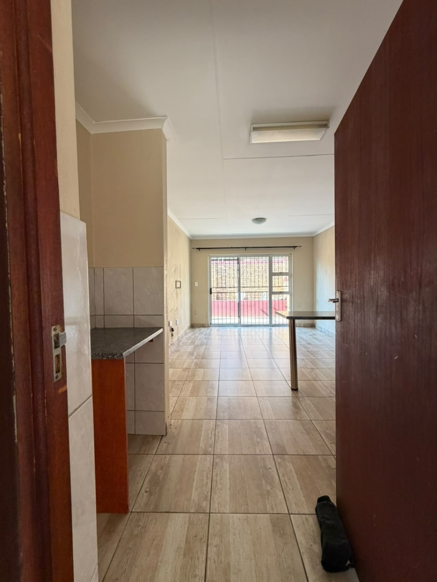 To Let 2 Bedroom Property for Rent in Honeydew Gauteng