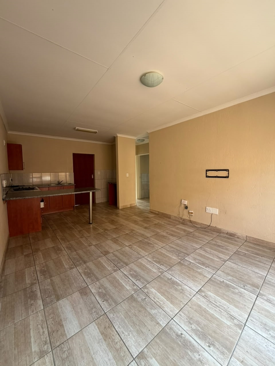 To Let 2 Bedroom Property for Rent in Honeydew Gauteng