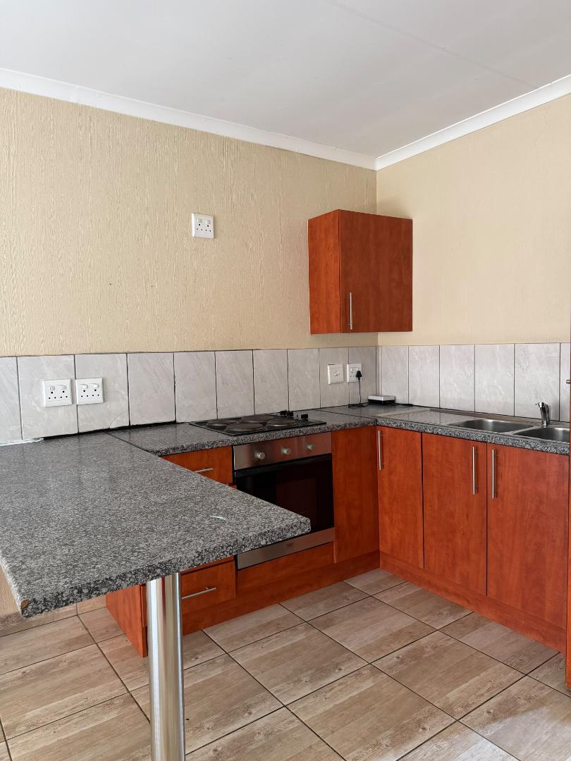 To Let 2 Bedroom Property for Rent in Honeydew Gauteng