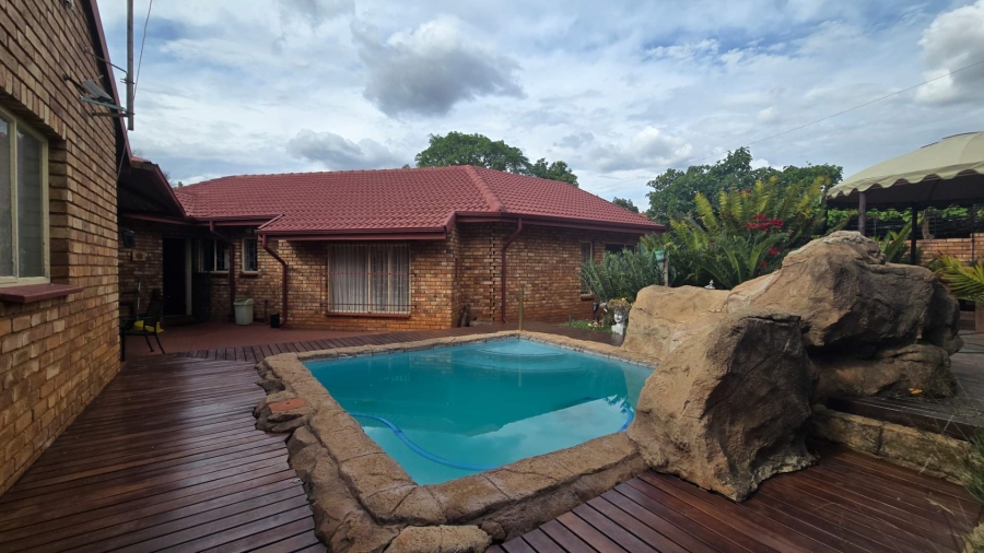 3 Bedroom Property for Sale in Montana Park Gauteng