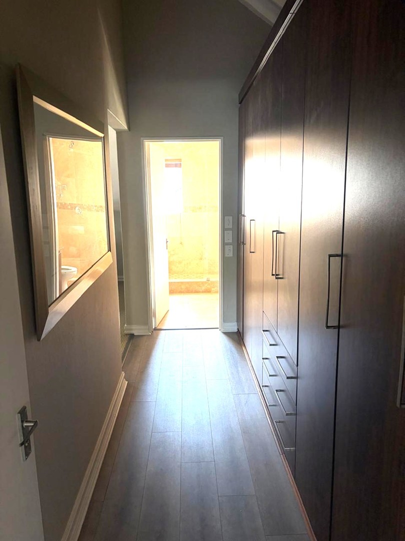 To Let 1 Bedroom Property for Rent in Craighall Gauteng