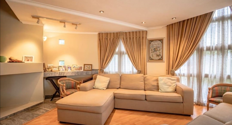 5 Bedroom Property for Sale in Kyalami Gauteng