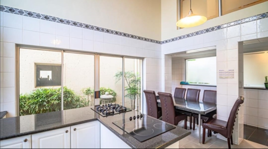 5 Bedroom Property for Sale in Kyalami Gauteng